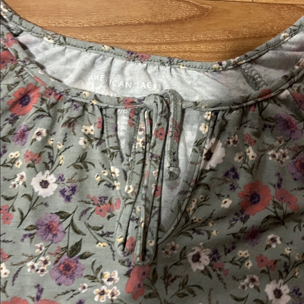 American Eagle Outfitters Floral Blouse - Gray and Pink - Picture 3 of 5